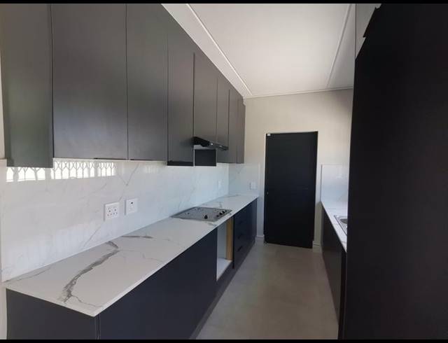 3 BEDROOM PROPERTY TO RENT IN GOODWOOD CENTRAL